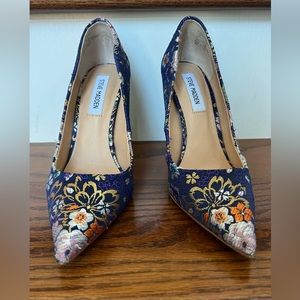 Steve Madden Daise Blue Multi Pump - 7.5
